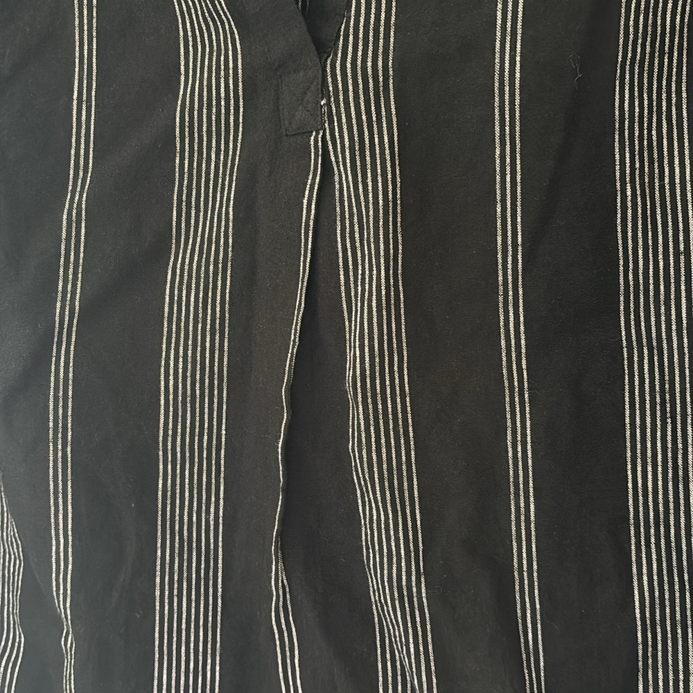 ANewDay V-Neck Tank- Size 1X - Picture 6 of 6